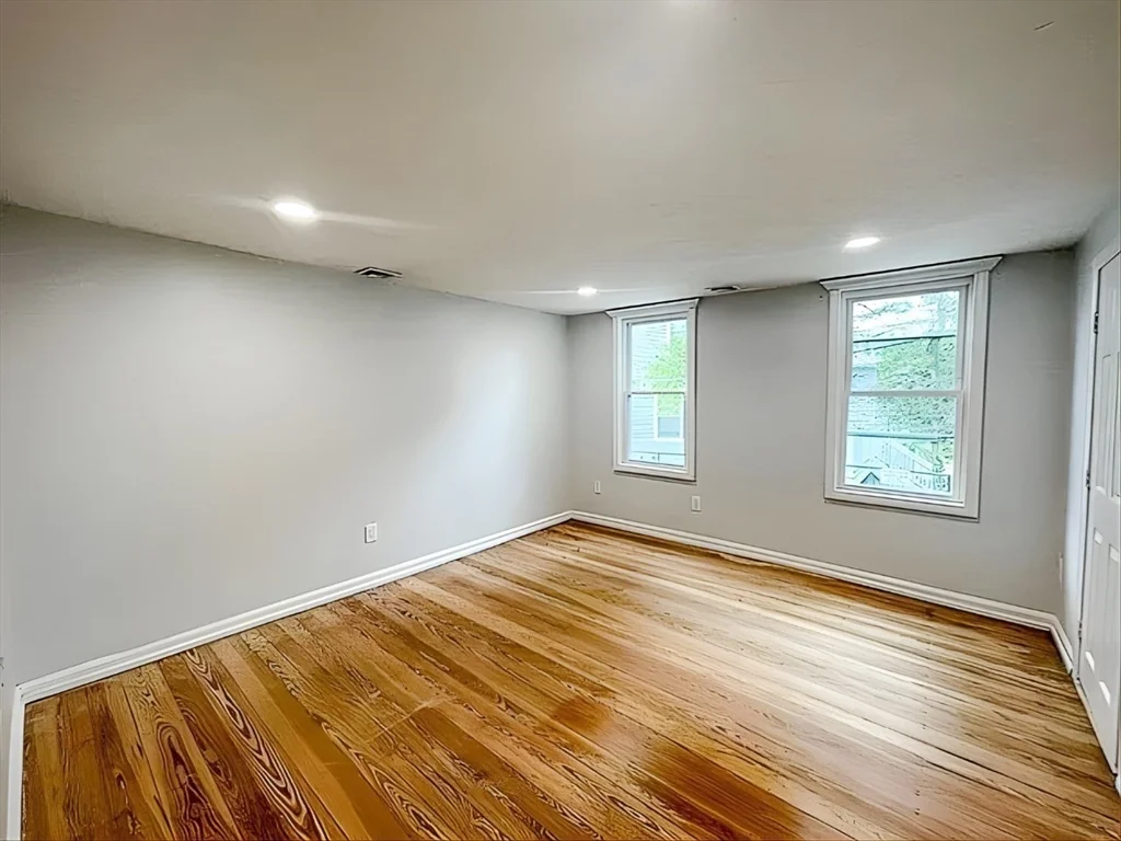 2 bed, 1 bath apartment for rent at 78 Dalby St Unit 4, Nonantum — photo 8 of 11