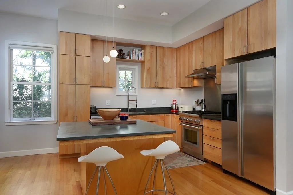 3 bed, 3 bath apartment for rent at 78 Davis Ave Unit 1, Brookline — photo 3 of 17