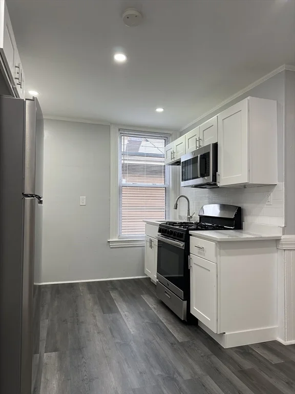 2 bed, 1 bath apartment for rent at 78 Dix Unit 3, Dorchester — photo 3 of 21