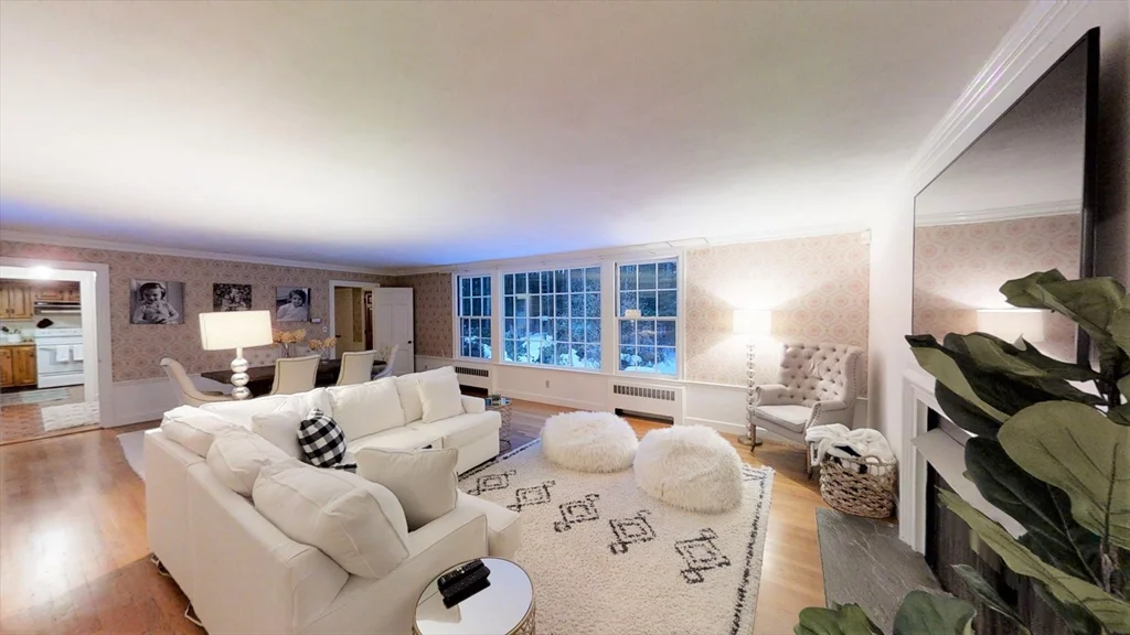 3 bed, 2 bath apartment for rent at 78 Draper, Wayland — photo 1 of 14