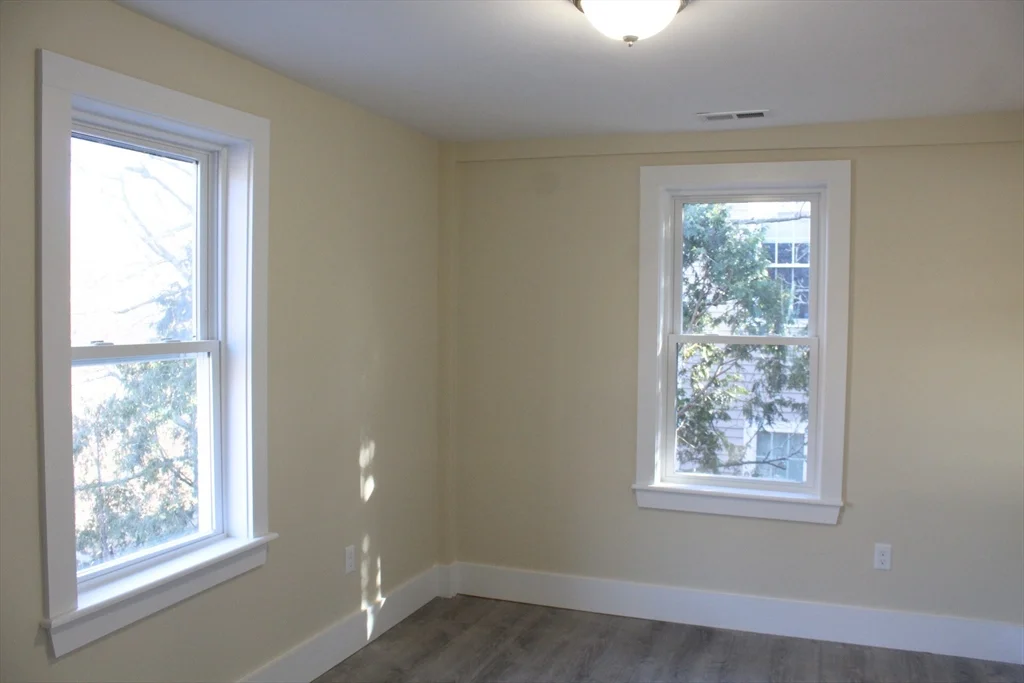 2 bed, 1 bath apartment for rent at 78 Endicott St Unit 2L, Peabody — photo 6 of 16