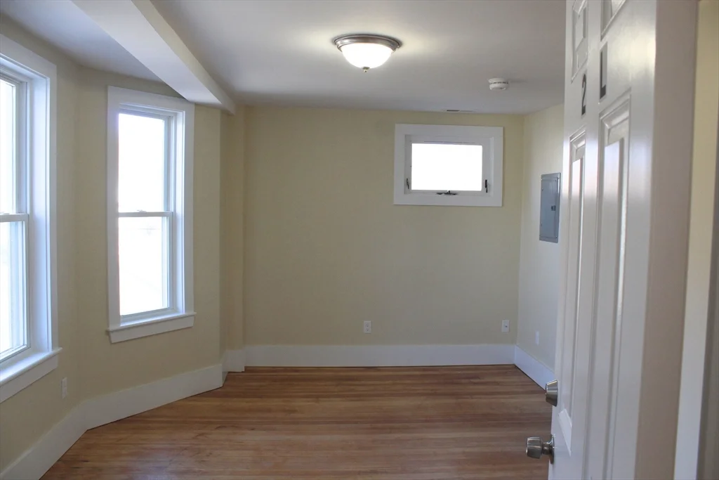 2 bed, 1 bath apartment for rent at 78 Endicott St Unit 2L, Peabody — photo 10 of 16