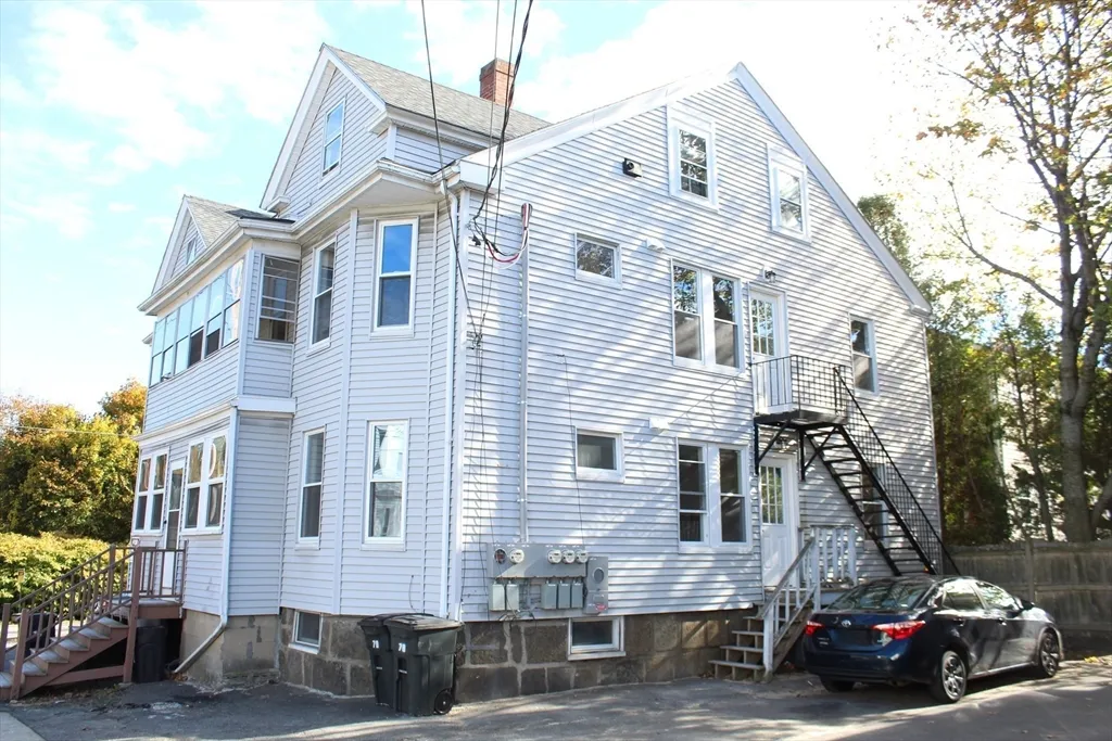 2 bed, 1 bath apartment for rent at 78 Endicott Unit 2R, Peabody