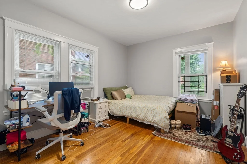 3 bed, 1 bath apartment for rent at 78 Euston Rd Unit 1, Brighton — photo 10 of 26