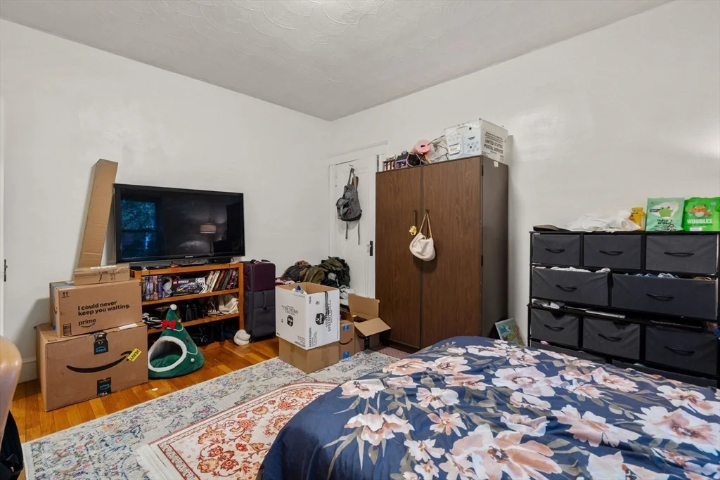 3 bed, 1 bath apartment for rent at 78 Euston Rd Unit 1, Brighton — photo 8 of 26