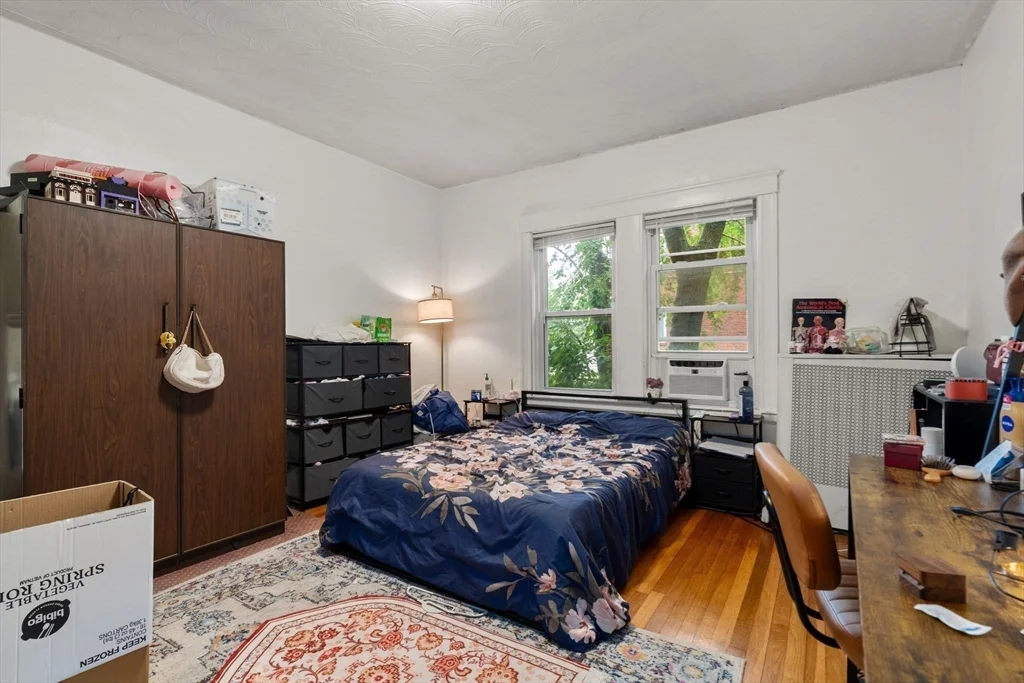 3 bed, 1 bath apartment for rent at 78 Euston Rd Unit 1, Brighton — photo 6 of 26