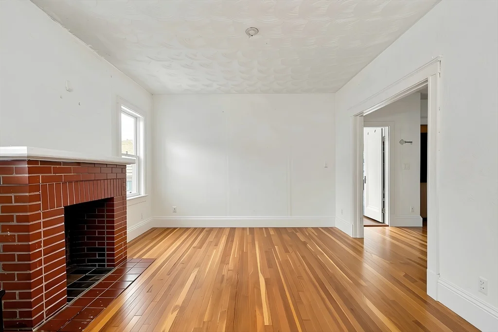 3 bed, 1 bath apartment for rent at 78 Euston Rd Unit 1, Brighton — photo 16 of 26