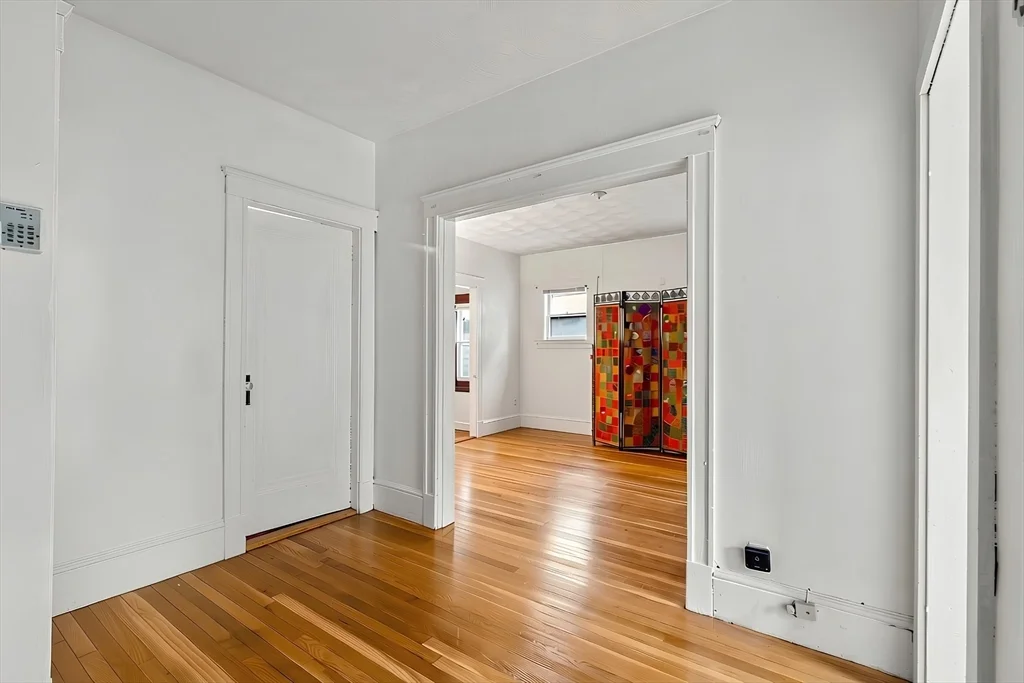 3 bed, 1 bath apartment for rent at 78 Euston Rd Unit 1, Brighton — photo 15 of 26