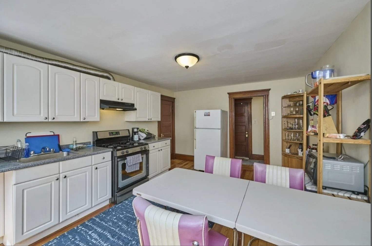 1 bed, 1 bath apartment for rent at 78 Fellsway W Unit 3, Winter Hill — photo 2 of 11