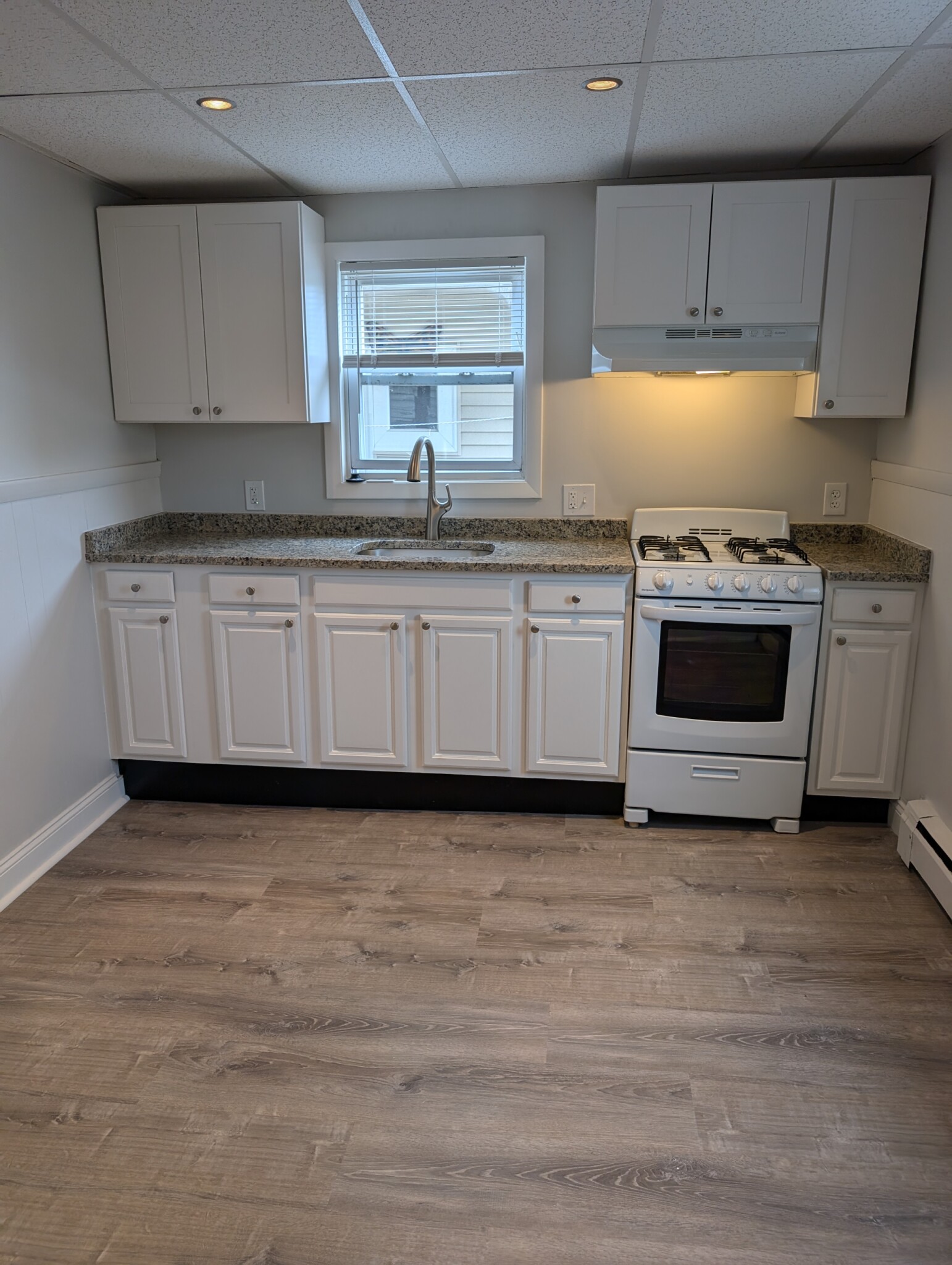 2 bed, 1 bath apartment for rent at 78 Florence St Unit 6, Everett — photo 1 of 11