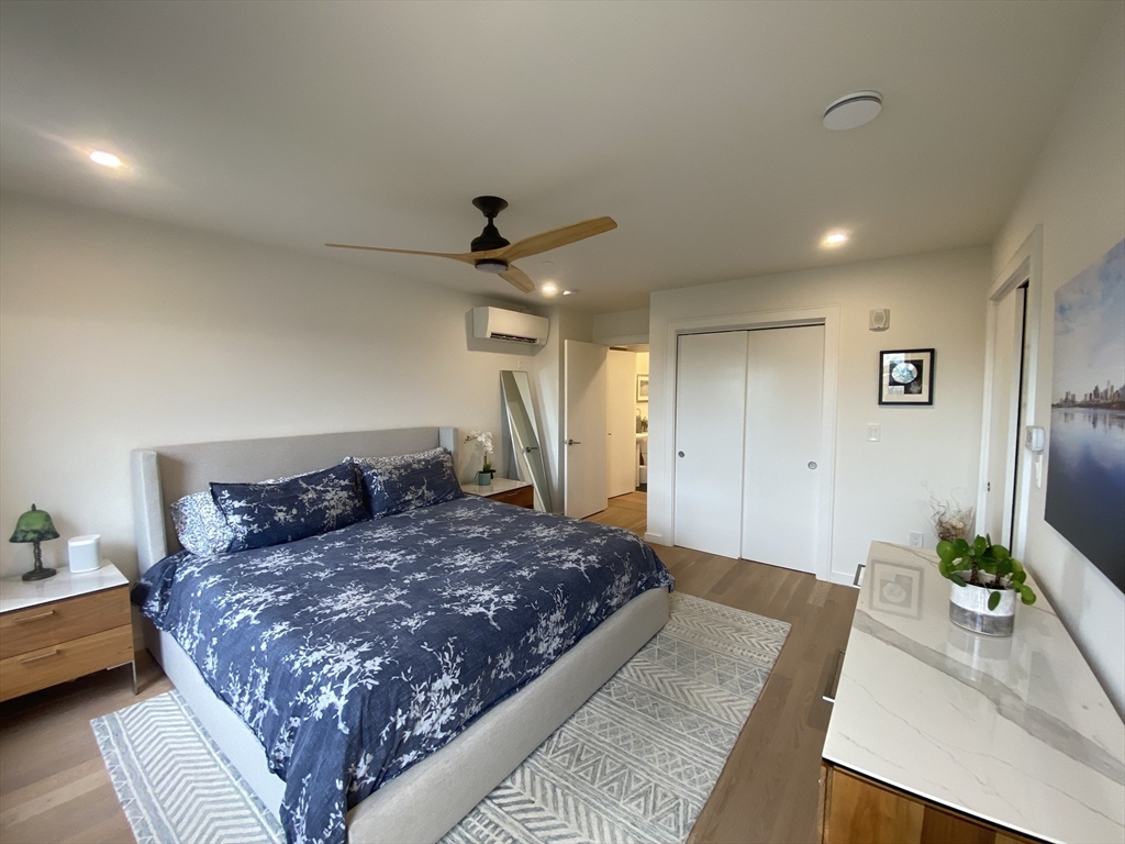 3 bed, 2 bath apartment for rent at 78 Fort Ave Unit 78, Roxbury — photo 14 of 36