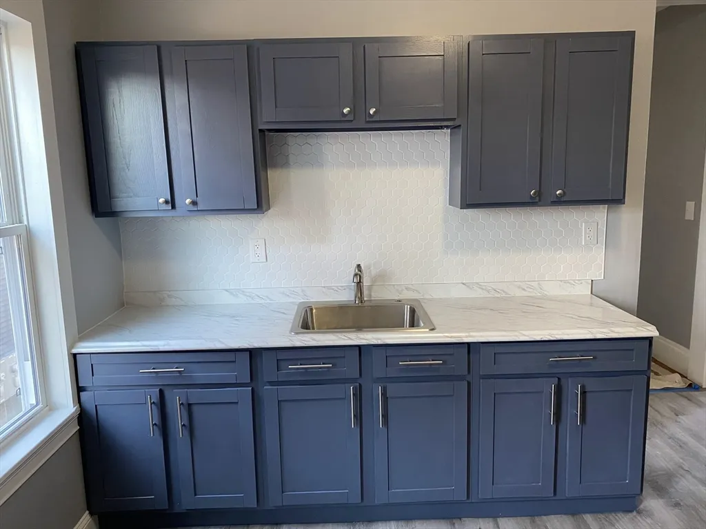 2 bed, 1 bath apartment for rent at 78 Fuller Unit 2, Dorchester — photo 11 of 11