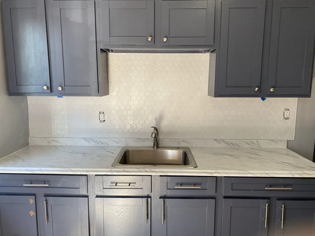 2 bed, 1 bath apartment for rent at 78 Fuller Unit 2, Dorchester — photo 9 of 11