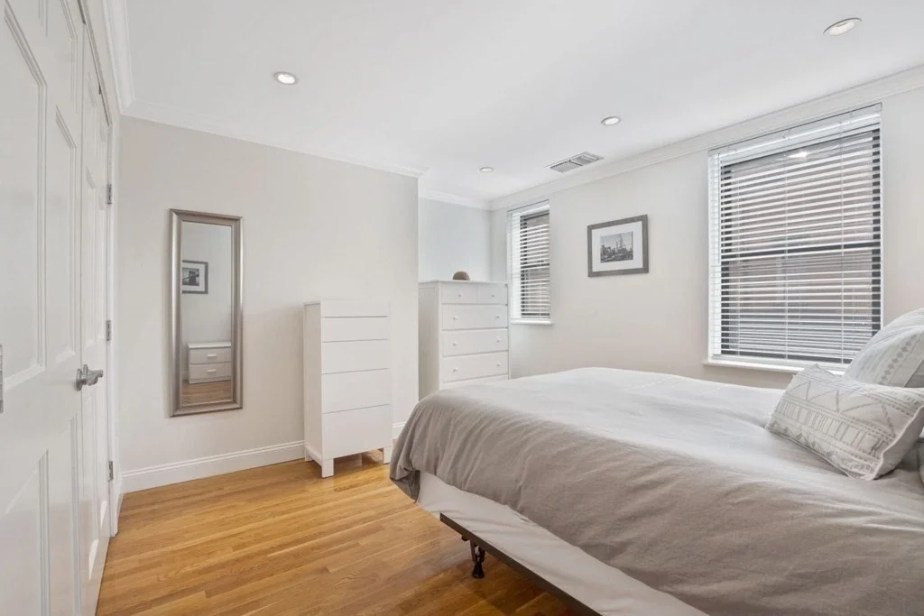 2 bed, 1 bath apartment for rent at 78 Gainsborough St Unit 304E, Fenway — photo 15 of 20