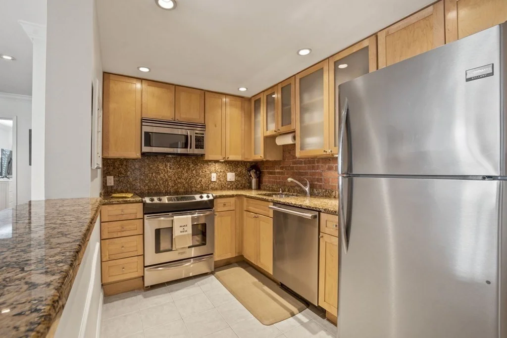 2 bed, 1 bath apartment for rent at 78 Gainsborough St Unit 304E, Fenway — photo 8 of 20