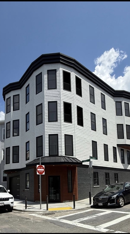 1 bed, 1 bath apartment for rent at 78 Gates Unit 1, South Boston — photo 5 of 5