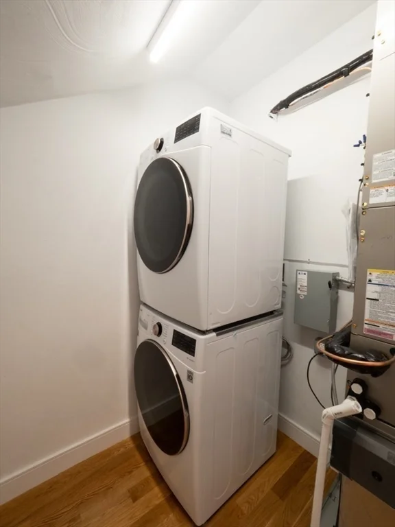 2 bed, 1 bath apartment for rent at 78 Gibbs St Unit B, Coolidge Corner — photo 15 of 21