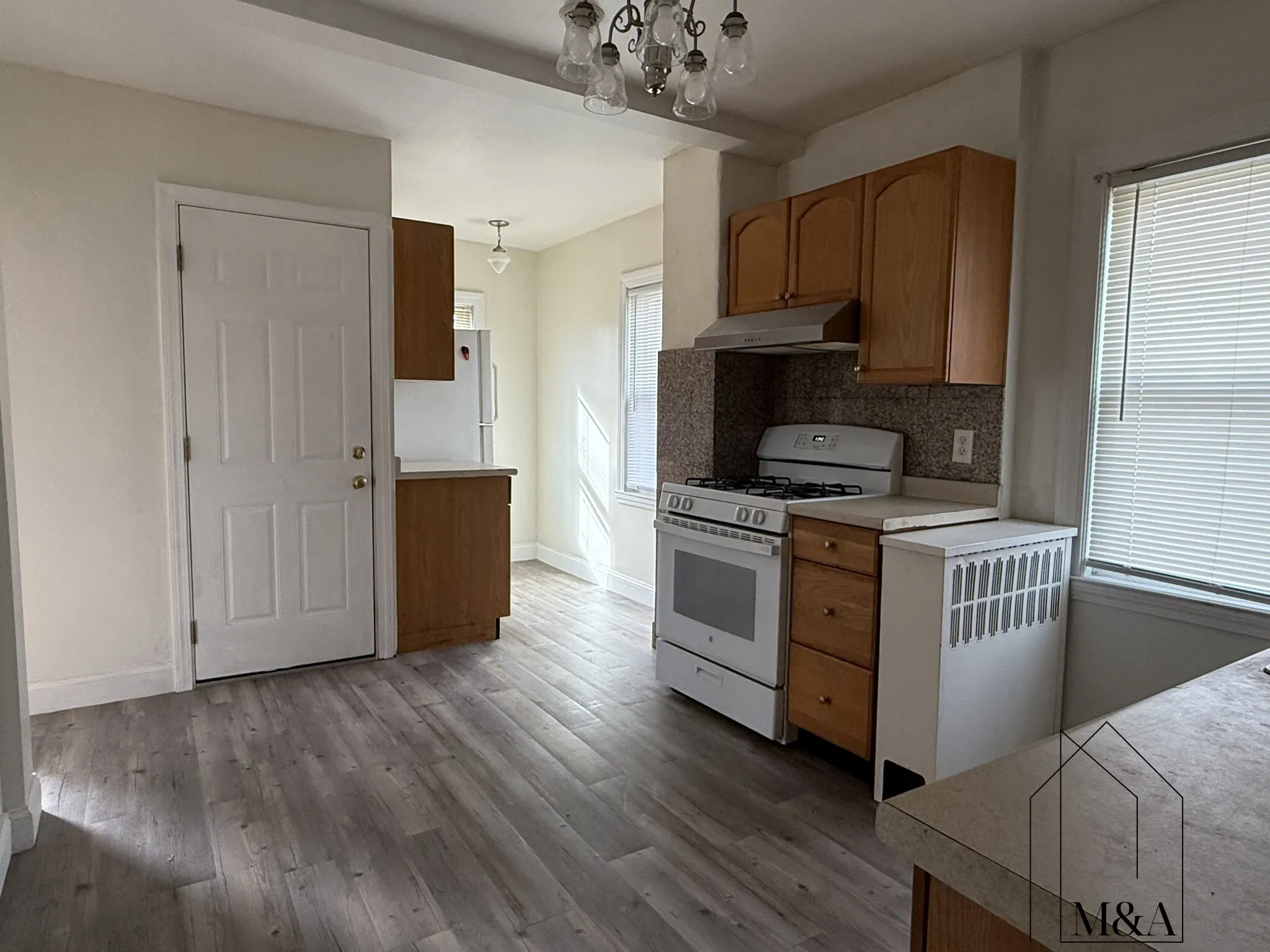 4 bed, 1 bath apartment for rent at 78 Glendower Rd Unit 2, Roslindale — photo 6 of 16