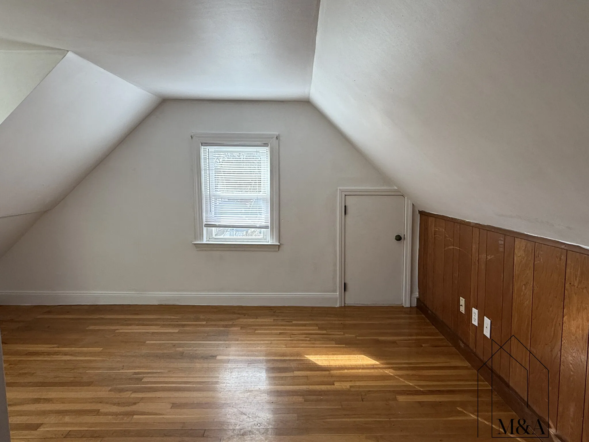 4 bed, 1 bath apartment for rent at 78 Glendower Rd Unit 2, Roslindale — photo 11 of 16