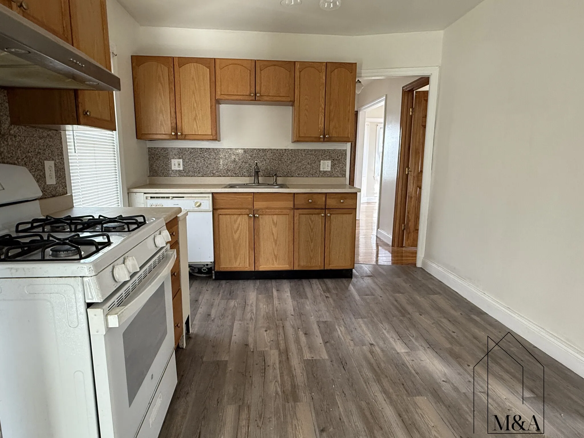4 bed, 1 bath apartment for rent at 78 Glendower Rd Unit 2, Roslindale — photo 7 of 16