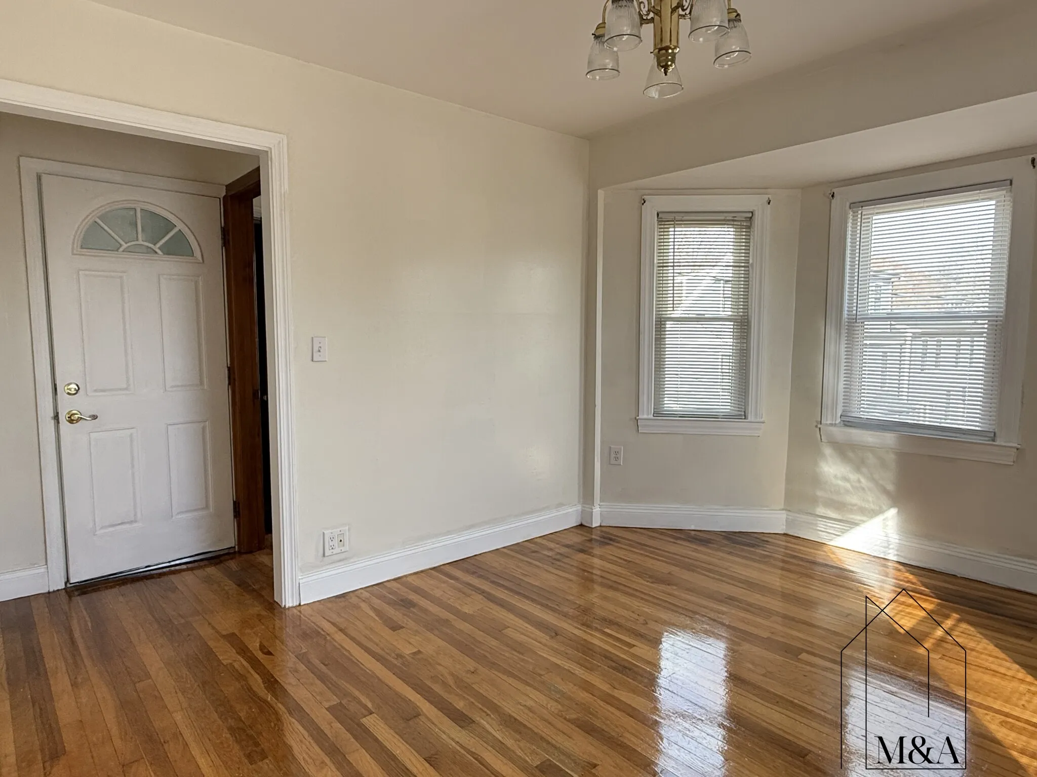 4 bed, 1 bath apartment for rent at 78 Glendower Rd Unit 2, Roslindale — photo 2 of 16
