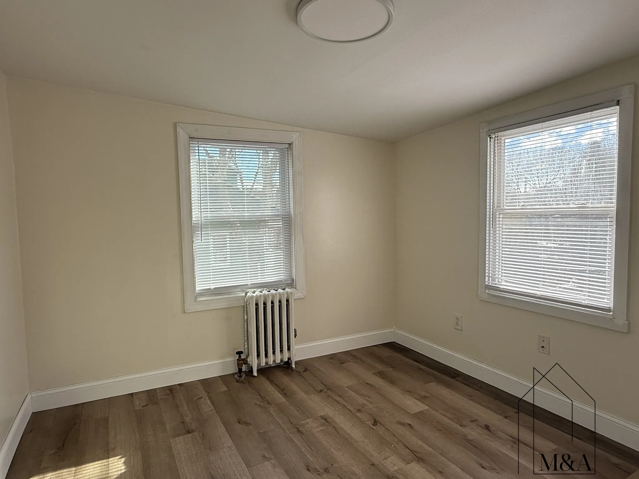 4 bed, 1 bath apartment for rent at 78 Glendower Rd Unit 2, Roslindale — photo 10 of 16