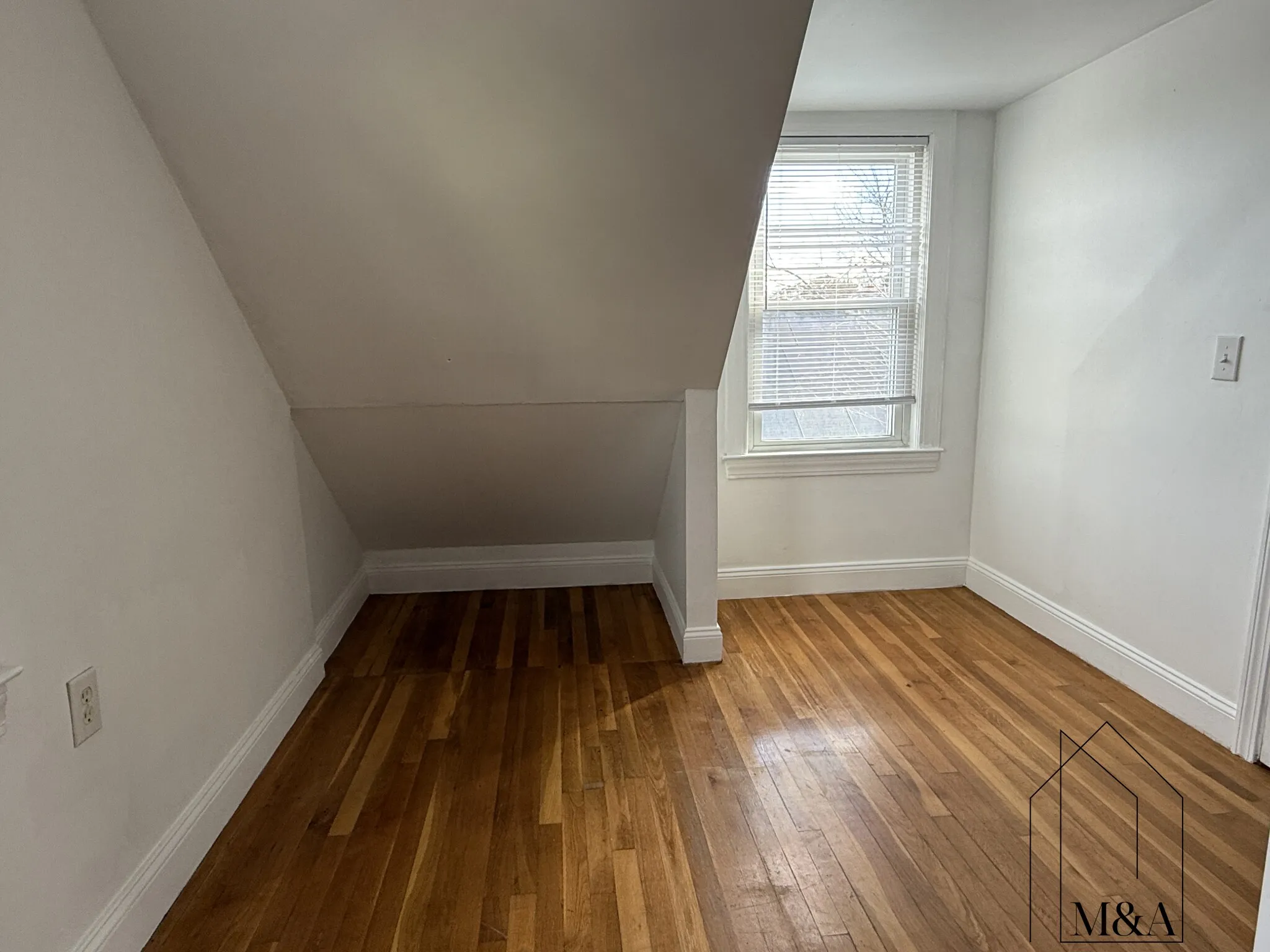 4 bed, 1 bath apartment for rent at 78 Glendower Rd Unit 2, Roslindale — photo 15 of 16