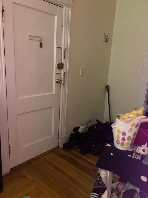 2 bed, 1 bath apartment for rent at 78 Glenville Ave Unit 4, Allston — photo 6 of 12