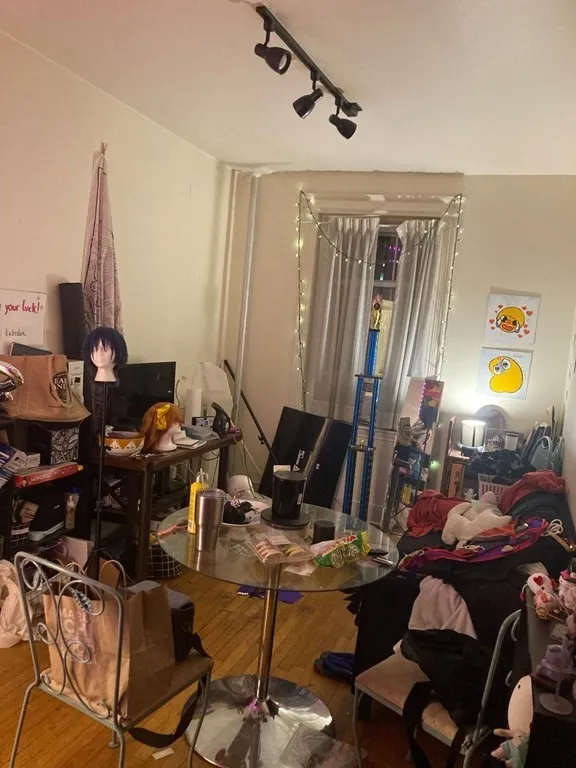 2 bed, 1 bath apartment for rent at 78 Glenville Ave Unit 4, Allston — photo 2 of 12