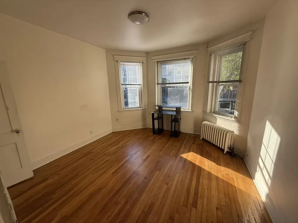2 bed, 1 bath apartment for rent at 78 Glenville Ave Unit 4, Allston — photo 9 of 12