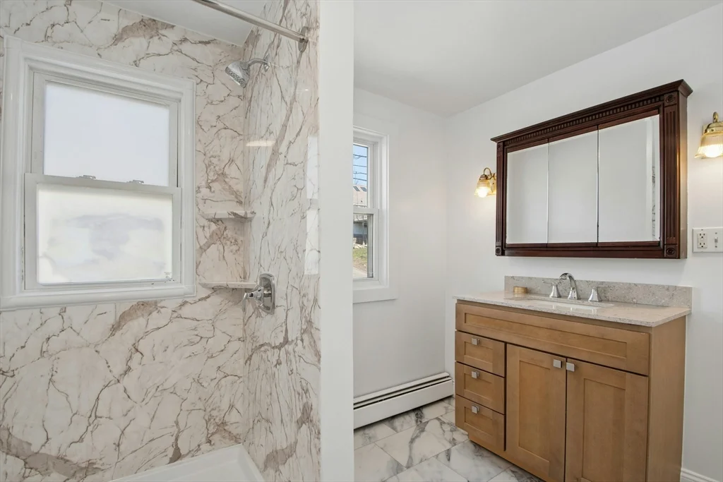 3 bed, 1 bath apartment for rent at 78 Grove St Unit 2, Gloucester — photo 15 of 23