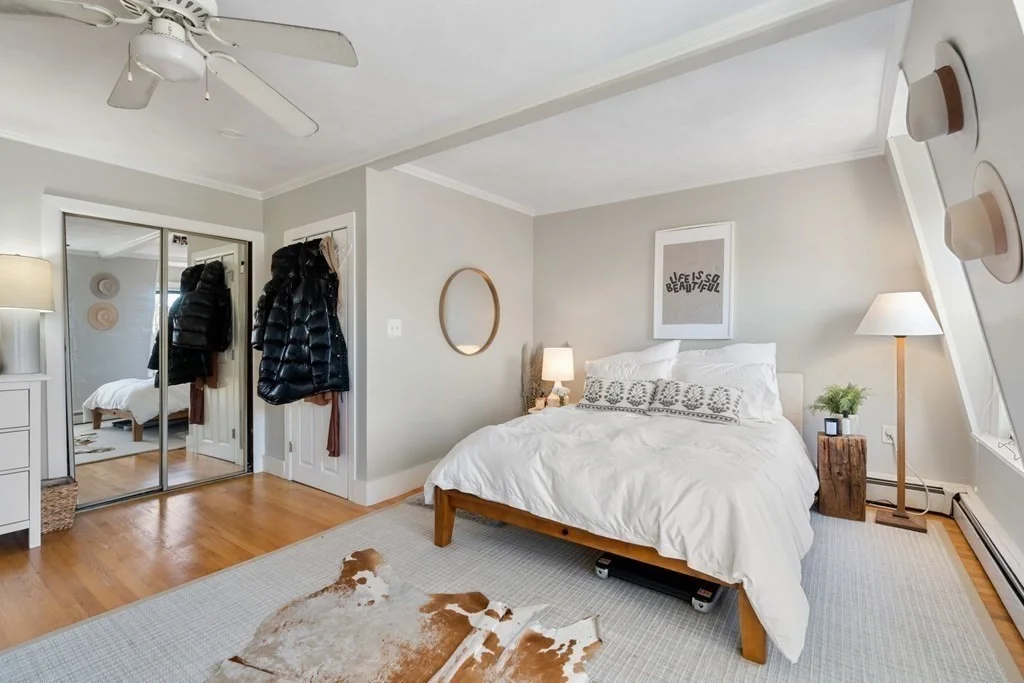 5 bed, 2 bath apartment for rent at 78 H St, Boston — photo 14 of 32