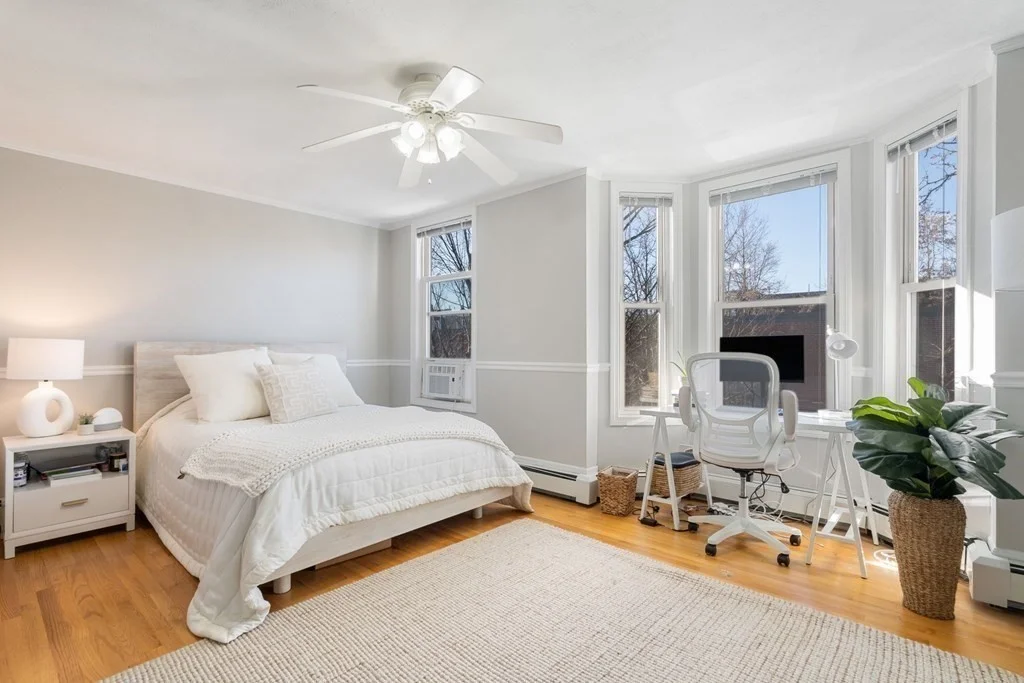 5 bed, 2 bath apartment for rent at 78 H St, Boston — photo 19 of 32
