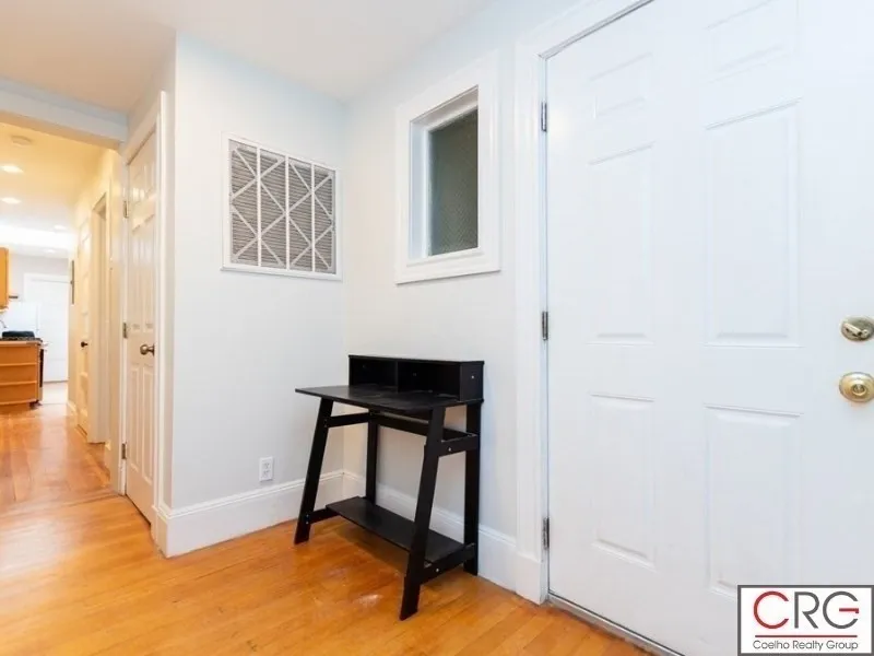 2 bed, 1 bath apartment for rent at 78 Harvard Ave Unit 2, Harvard Avenue — photo 7 of 23