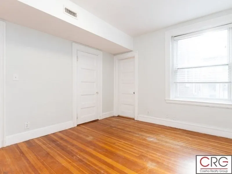 2 bed, 1 bath apartment for rent at 78 Harvard Ave Unit 2, Harvard Avenue — photo 14 of 23