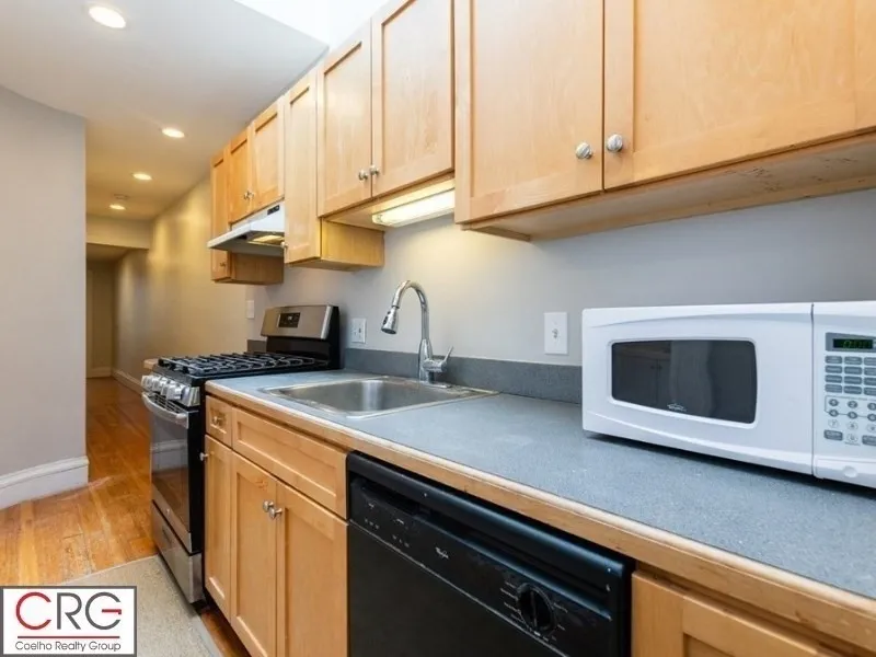 2 bed, 1 bath apartment for rent at 78 Harvard Ave Unit 2, Harvard Avenue — photo 10 of 23