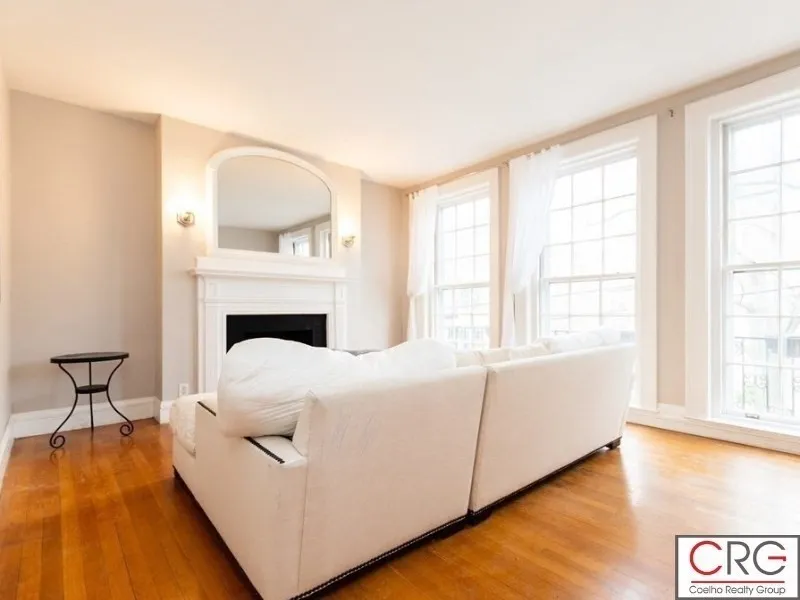 2 bed, 1 bath apartment for rent at 78 Harvard Ave Unit 2, Harvard Avenue — photo 2 of 23