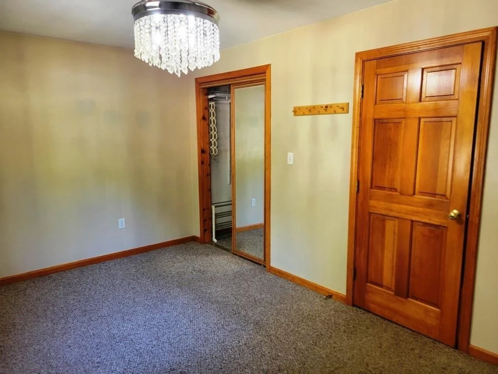 2 bed, 1 bath apartment for rent at 78 Hemlock St, Leicester — photo 11 of 16