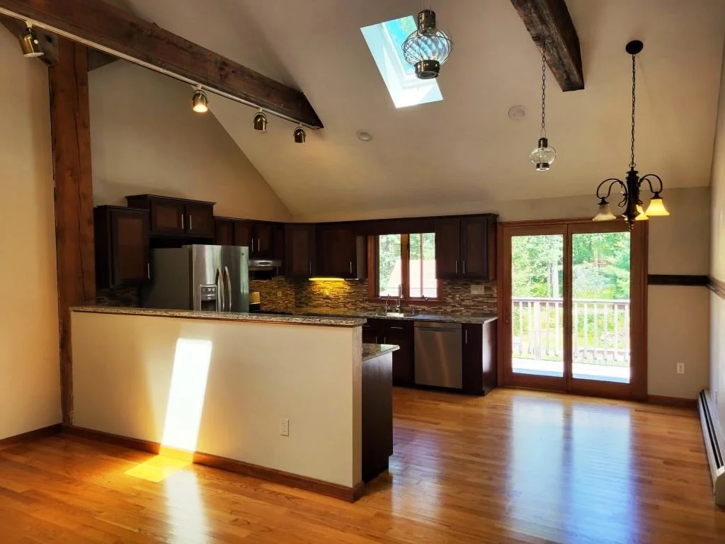 2 bed, 1 bath apartment for rent at 78 Hemlock St, Leicester — photo 3 of 16