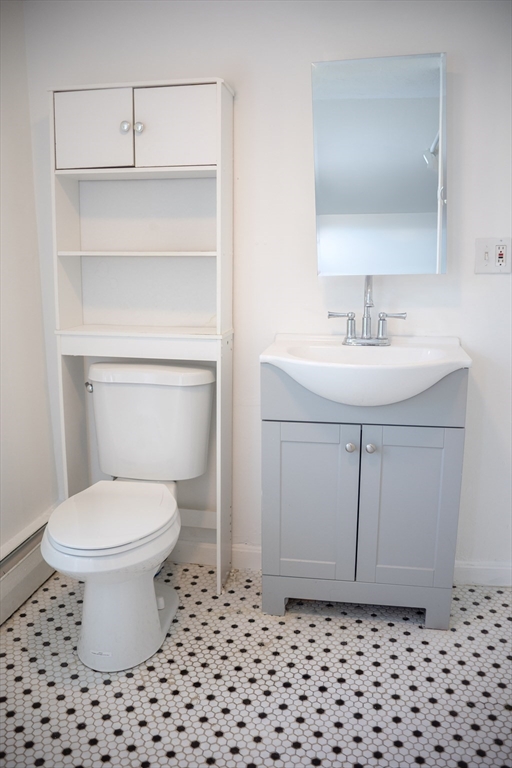 4 bed, 1 bath apartment for rent at 78 High St Unit A, Randolph — photo 9 of 12