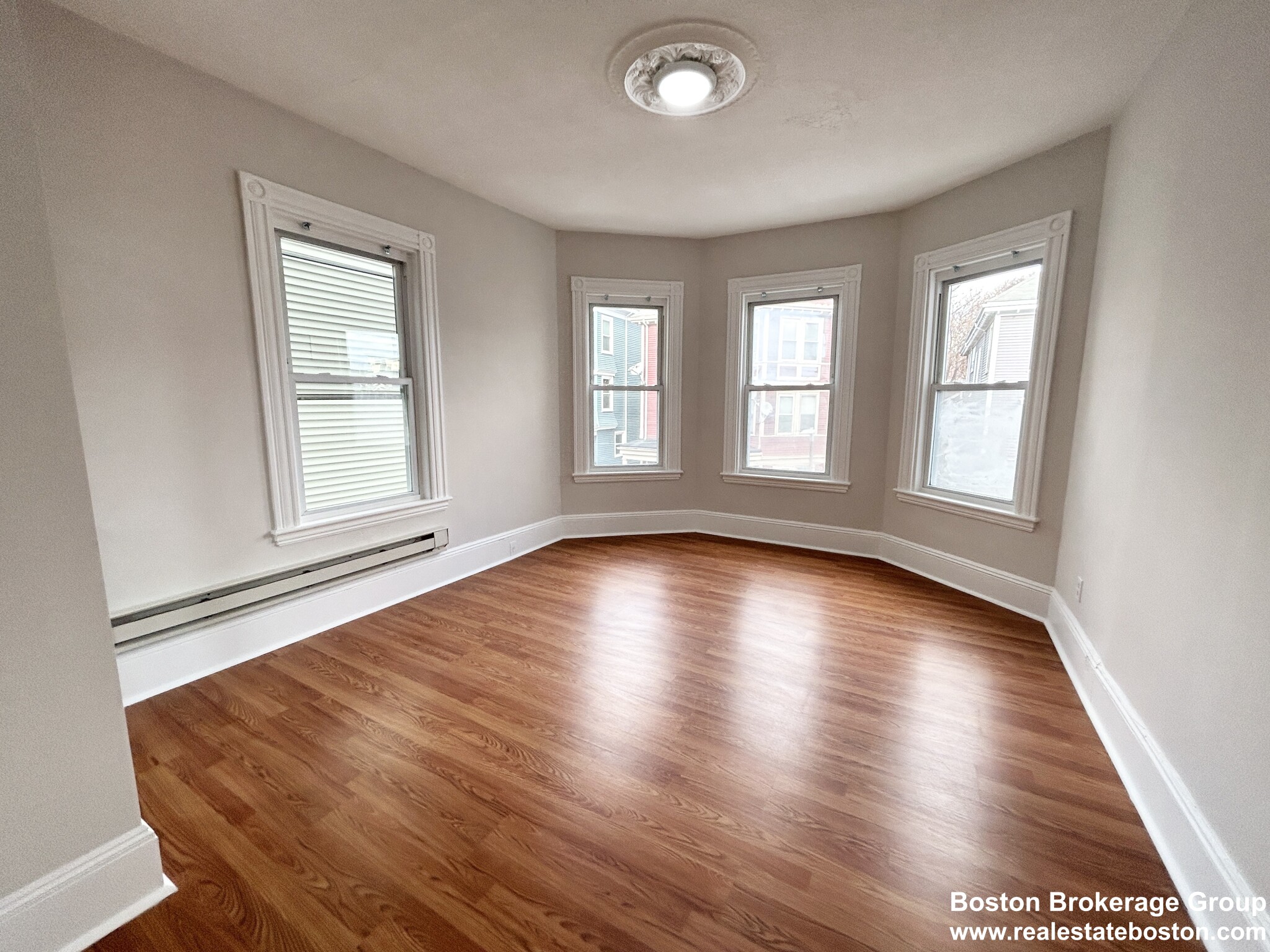 4 bed, 1 bath apartment for rent at 78 Hillside St Unit 2, Mission Hill — photo 2 of 12