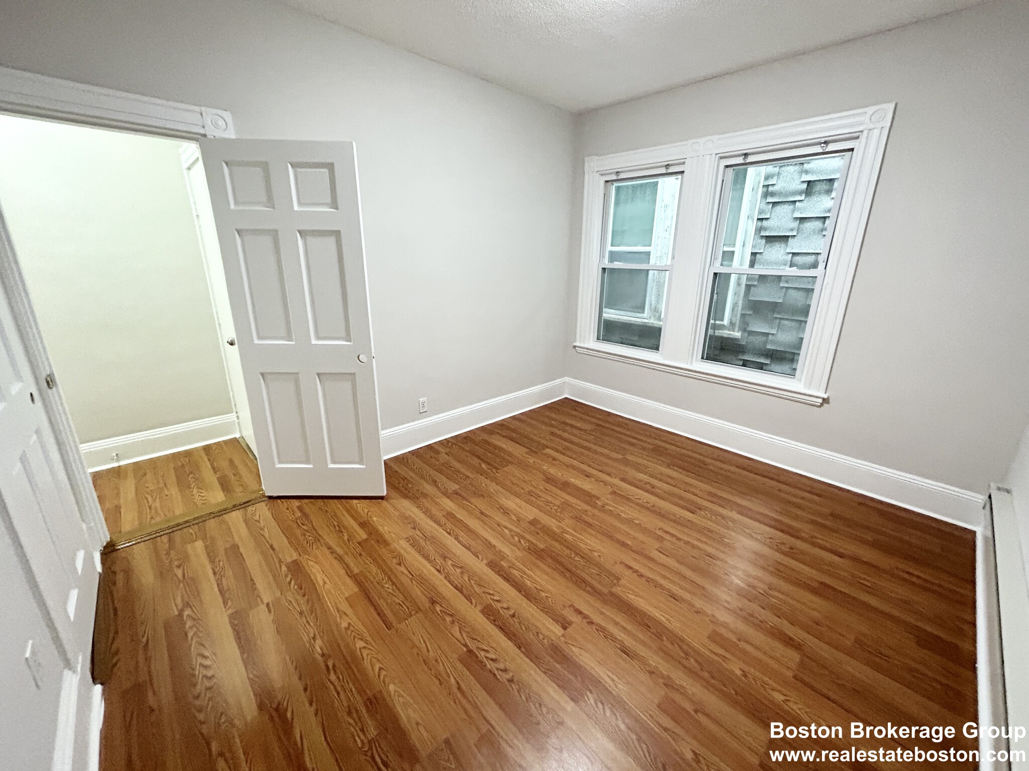4 bed, 1 bath apartment for rent at 78 Hillside St Unit 2, Mission Hill — photo 5 of 12