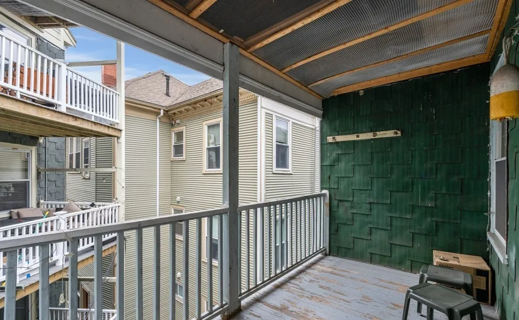 4 bed, 1 bath apartment for rent at 78 Hillside St Unit 3, Boston — photo 12 of 14