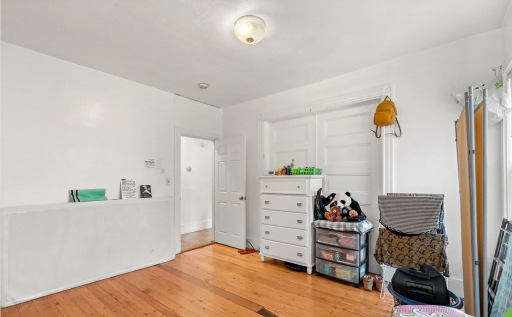 4 bed, 1 bath apartment for rent at 78 Hillside St Unit 3, Boston — photo 6 of 14