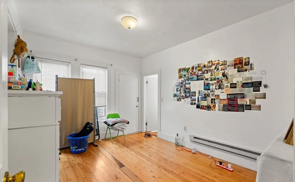 4 bed, 1 bath apartment for rent at 78 Hillside St Unit 3, Boston — photo 5 of 14