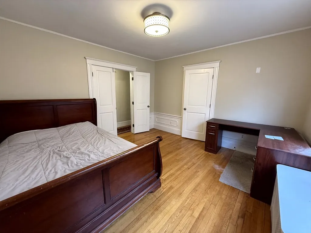 3 bed, 1 bath apartment for rent at 78 Hunnewell Ave Unit 1, Brighton — photo 6 of 22