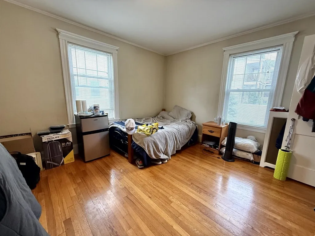 3 bed, 1 bath apartment for rent at 78 Hunnewell Ave Unit 1, Brighton — photo 8 of 22