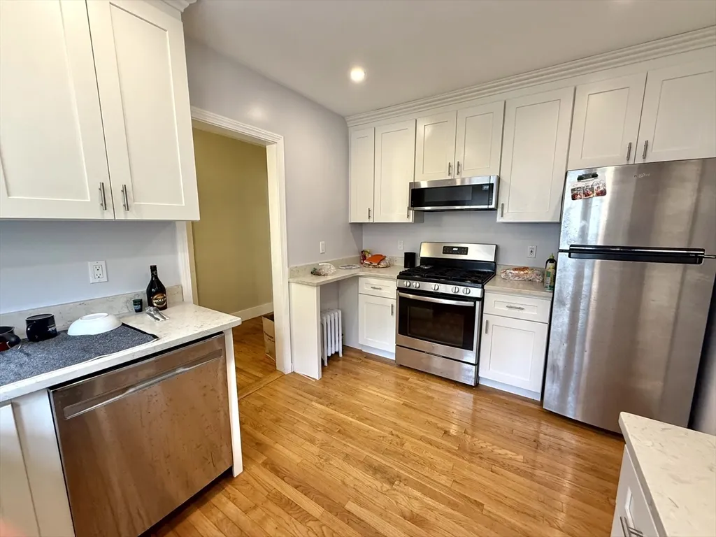 3 bed, 1 bath apartment for rent at 78 Hunnewell Ave Unit 1, Brighton
