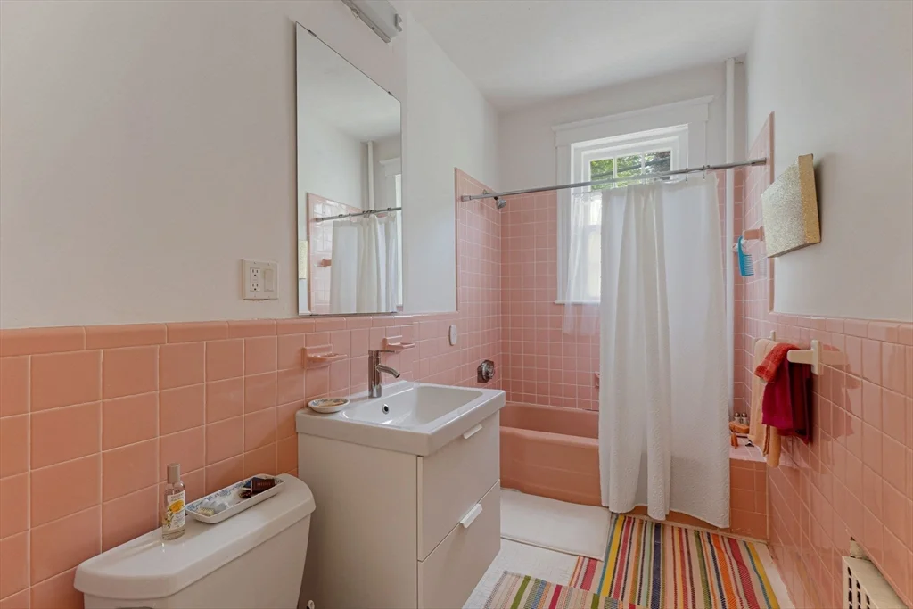 1 bed, 1 bath apartment for rent at 78 Kilsyth Unit 1, Brighton — photo 9 of 14