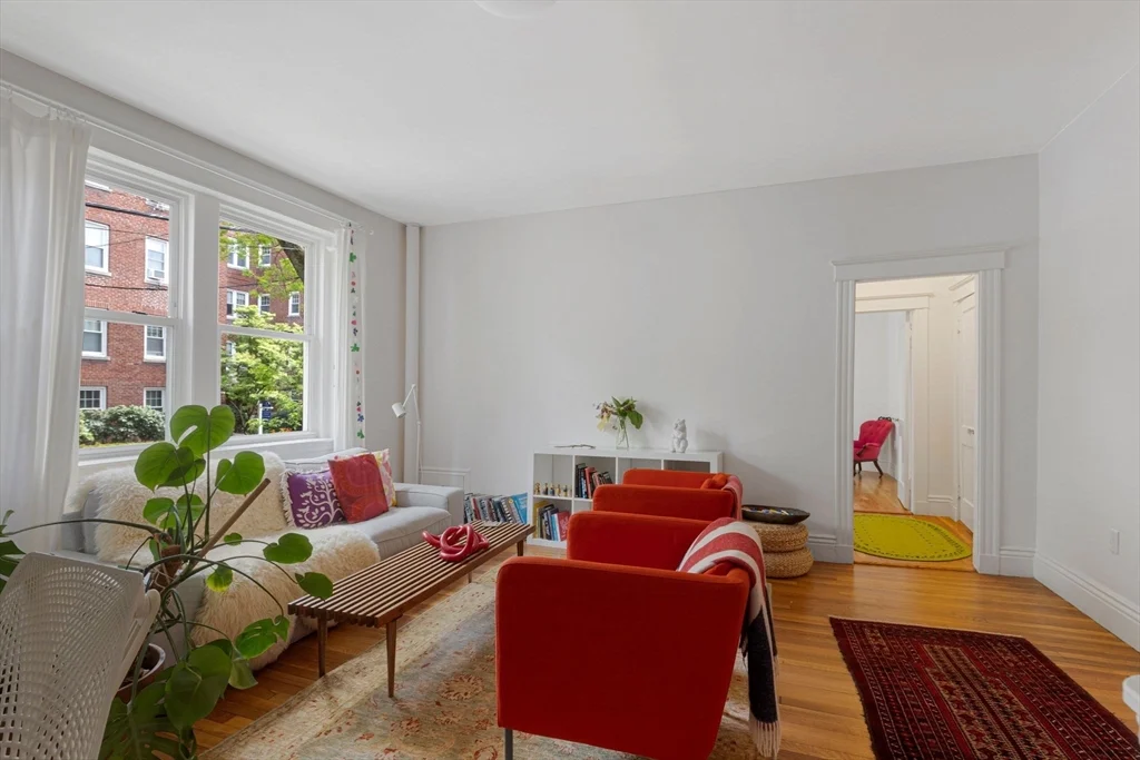 1 bed, 1 bath apartment for rent at 78 Kilsyth Unit 1, Brighton — photo 2 of 14